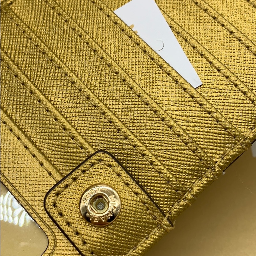 Michael Kors Jet Set Travel Md Flt Slm Bfl… - Picture 6 of 16